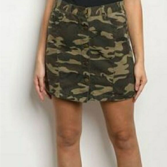 NWOT Camouflage Button Down  denim Mini Skirt -L - Picture 3 of 5
